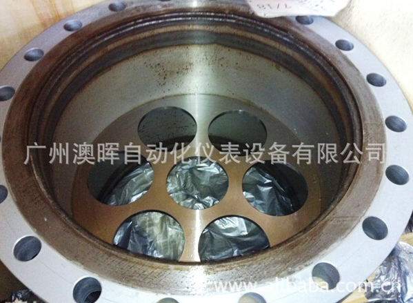 蒸汽平衡流量計(jì)的對稱多孔結(jié)構(gòu)